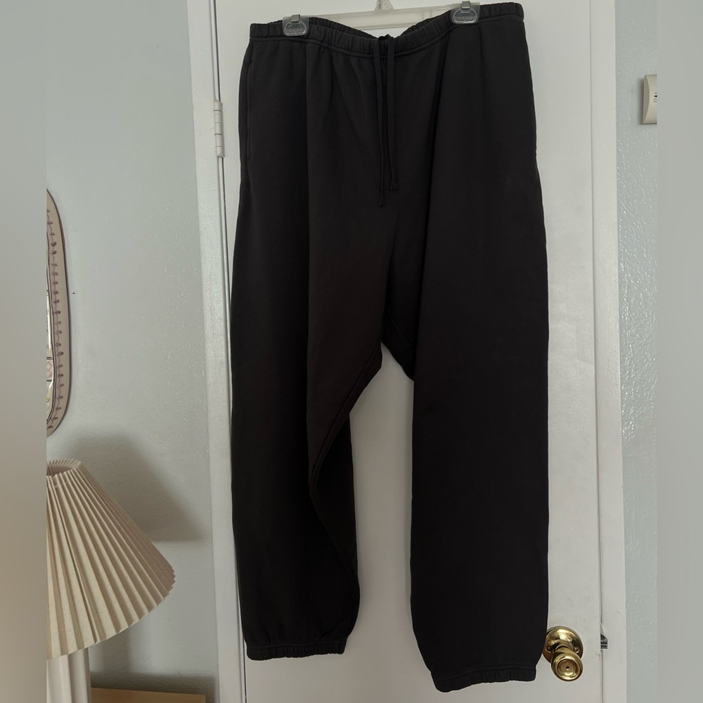 SKIMS mens classic jogger XL black dark grey French terry sweatpants 100% cotton - Picture 5 of 12